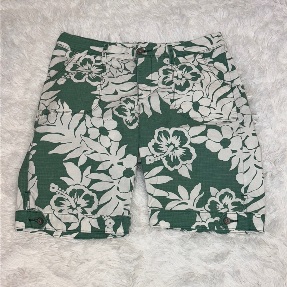Vintage Lee Bermuda Shorts Women's Size 6 Green Cream Tropical Cotton Spandex